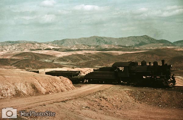 Copper ore mining train, Ducktown Tennesse 1939 - Click Image to Close