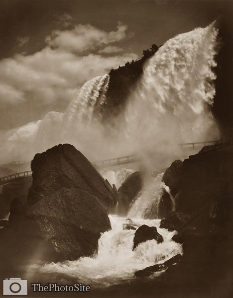 Cave of winds - Niagara Falls - Click Image to Close